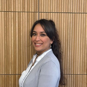 Yasmin Borghol — Atención al paciente